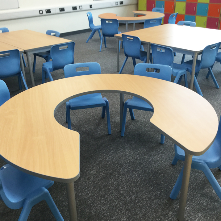 Enviro Keyhole Table - Image 2